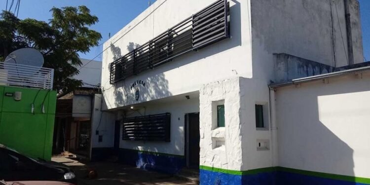 Tres delincuentes fueron detenidos luego de ingresar a robar en el Colegio Dorrego de Morón.