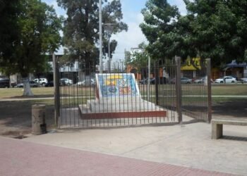 La Matanza: Pelea con cuchillos en una plaza dejó un muerto.