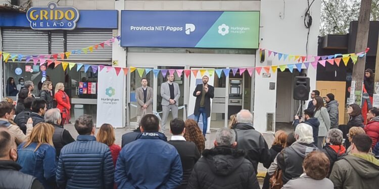 HURLINGHAM: SE INAUGURA OFICINA DE PROVINCIA NET EN  WILLIAM MORRIS.