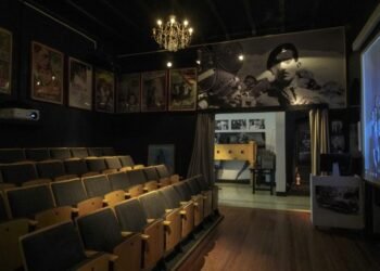 El museo Lumitón de Vicente López realiza visitas guiadas a una muestra sobre su historia.