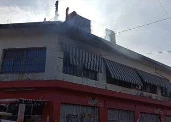 HURLINGHAM: BARRIO CARTERO INCENDIO EN UNA VIVIENDA .