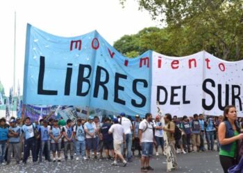 PROMESAS DELIRANTES: LA MENTIRA SIGUE EXISTIENDO EN LA POLÍTICA.EDITORIAL DE LIBRES DEL SUR.