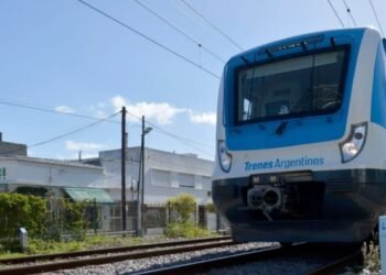 MUJER SE INTENTA SUICIDAR JUNTO A SU HIJO DE 5 AÑOS