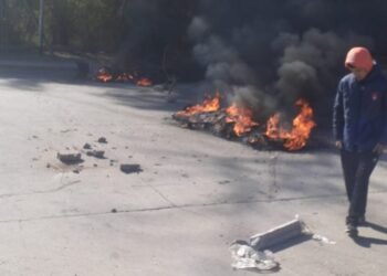 BURZACO: ALLANARON BÚNKER DE DROGAS Y SE LLEVARON  A GENTE INOCENTE.