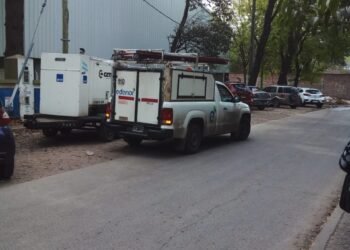 HURLINGHAM: BARRIO SAN ALBERTO Y DESTINO SIN AGUA .