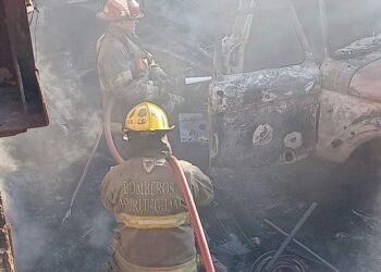 HURLINGHAM: INCENDIO EN DEPOSITO DE BEBIDAS.