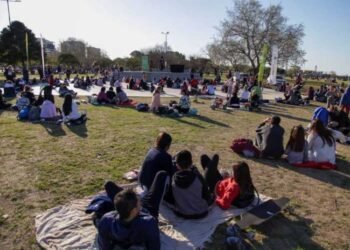 Con un festival en la costa, Vicente López recibirá la primavera.