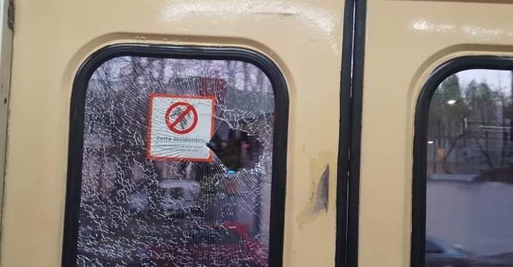 TREN URQUIZA : HACE VARIOS DÍAS TIRAN PIEDRAS A LAS FORMACIONES.