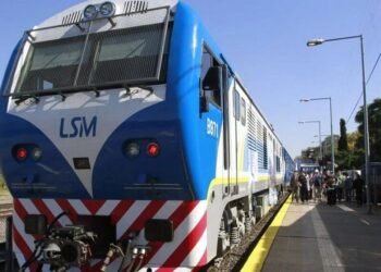 JOSE C PAZ: FALLECIÓ LA JOVEN QUE SE ARROJO BAJO EL TREN.