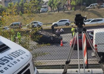 AUTOPISTA DEL OESTE ACCIDENTE .