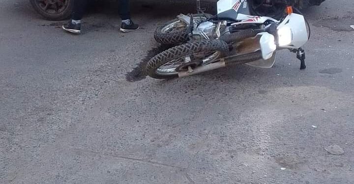 SAN MIGUEL: CHOQUE ENTRE UNA MOTO Y UN AUTOMOVIL.