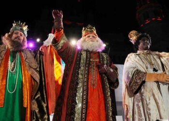 Hurlingham: El recorrido de los Bomberos para Reyes Magos.