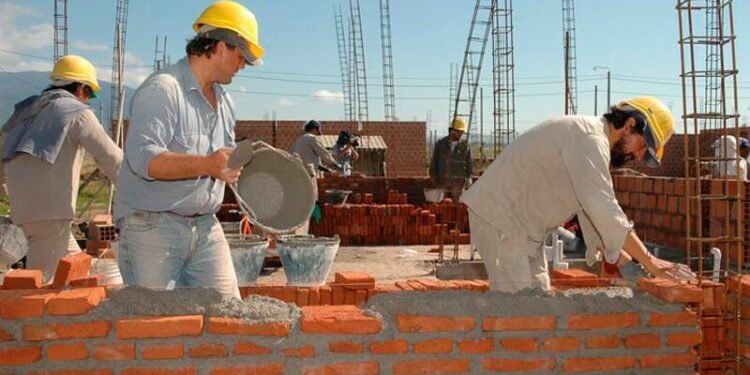 Moreno: Avanzan las obras del Plan Federal de viviendas en Barrio La Perla.