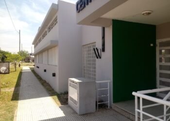 GENDARME MATÓ A UN MOTOCHORRO E HIRIÓ A OTRO QUE LUCHA POR SU VIDA EN EL JAGUEL .