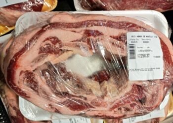 PRECIOS JUSTOS= CARNE CON GRASA .