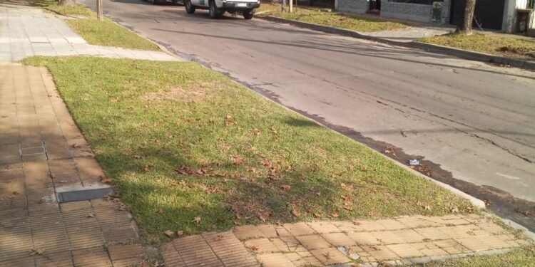 HURLINGHAM:PERSONA MAYOR SE CAYO EN UN POZO EN SU VIVIENDA .