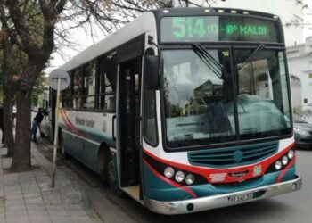 NO ABRA PARO DE COLECTIVOS EN EL AMBA .