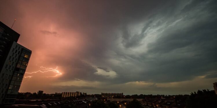 PRONOSTICO DEL TIEMPO PARA HOY ALERTA NARANJA EN GRAN BUENOS AIRES .