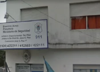 JOSE C PAZ : SE FUGABAN DE LA POLICIA Y MATAN A UNA MUJER.