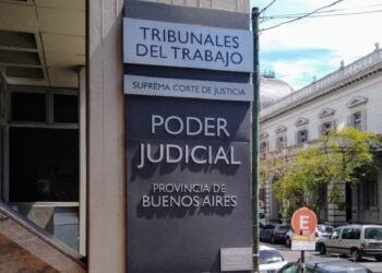 La Cámara del Trabajo resolvió que la reforma laboral del DNU es inconstitucional.