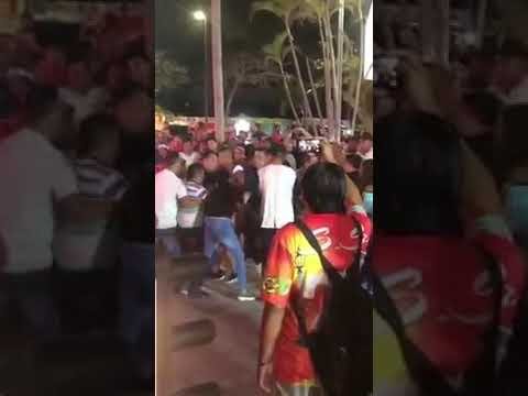 MERLO : FUERON A LOS CARNAVALES Y CASI LO MATAN .