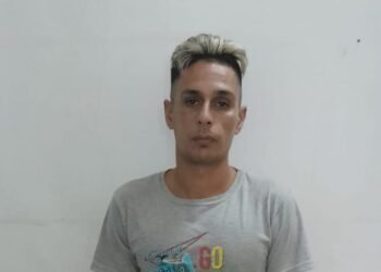 SAN MARTIN: UN PRESO ERA TRASLADADO A JUZGADO SE ESCAPO Y SE ROBO UN MOVIL POLICIAL.