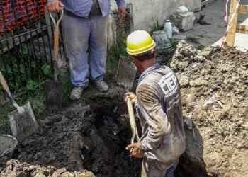 MORENO AVANZA CON  LA RED CLOACAL , SISTEMA DE BOMBEO .