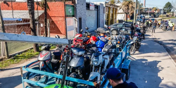 MORENO : INCAUTARON MAS DE 50 MOTOS