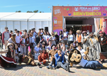 Comenzó la feria del libro de Malvinas Argentinas.