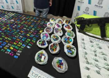 Malvinas Argentinas: Detuvieron a transas y encontraron armamento .