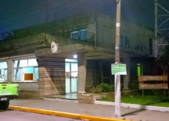 HURLINGHAM: CHORRO RECIBE UN BALDAZO DE AGUA  DE  UN COMERCIANTE Y SIGUIO CON EL ROBO DE UNA MOTO .