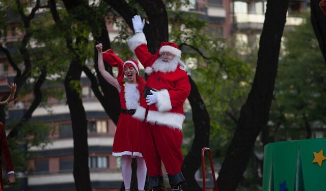 Malvinas Argentinas se viste de Navidad.