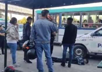 Asalto y muerte frente a la facultad de Lomas de Zamora.