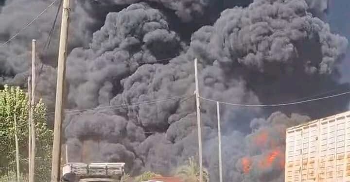 ULTIMO MOMENTO : INCENDIO DE GRAN MAGNITUD EN EL CRUCE DE  CASTELAR.