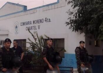 MORENO: MUJER POLICIA MATO A UN MASCULINO QUE LE FUE A RECLAMAR UNA DEUDA A SU FAMILIA .