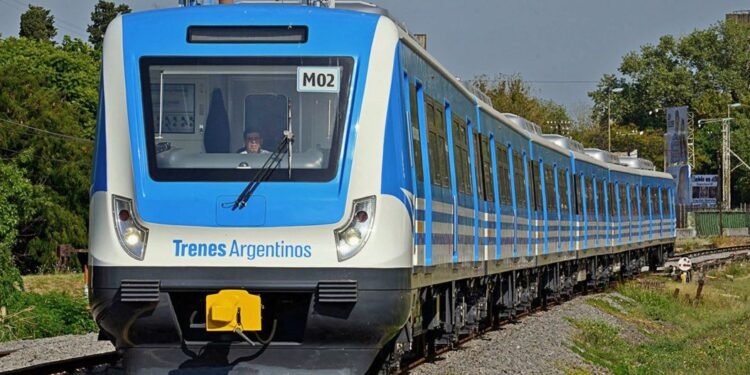 Este martes habrá paro de trenes de 9 a 15 horas: Así será el servicio.