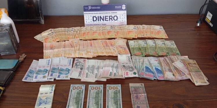 MORENO :TIROTEO TOMA DE REHENES Y  3 DETENIDOS .