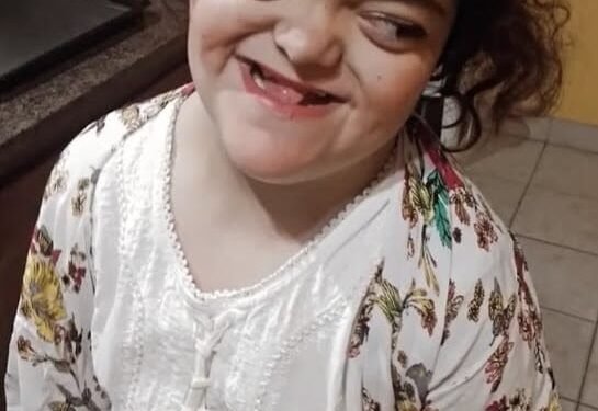 » AYUDEMOS A SIMONA «.