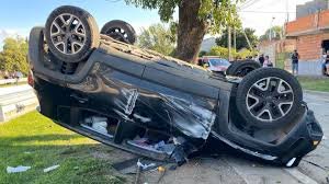 GENERAL PACHECO FALLECE NENA DE 11 MESES TRAS PERSECUCION POLICIAL .