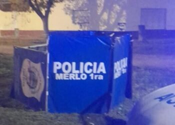 Merlo: Un policía de civil se defendió de un intento de robo y mató a un delincuente.