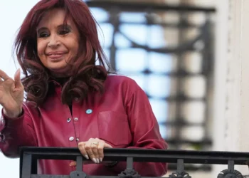 EL TOC N°2 LE  CONCEDIO A LA EX PRESIDENTE EL ARRESTRO DOMICLIARIO .