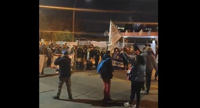 Corte en Panamericana y en varios puntos del Pais , reclaman contra la decisión de la Corte Suprema de ratificar la condena de Cristina Kirchner.