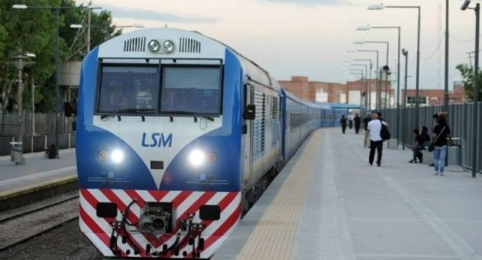 Este domingo el tren San Martín circulará son servicio limitado.