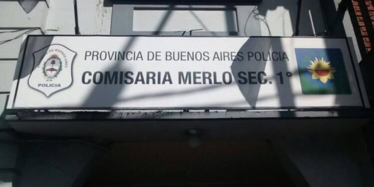 MERLO : INTENTO ROBAR UN COLECTIVO Y LOS PASAJEROS LE DIERON TREMENDA PALIZA .