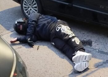 Un policía de la Ciudad mató a un motochorro que intentó asaltarlo en Barracas.