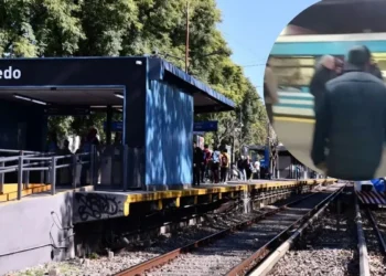 HAEDO: TENSION EN TREN SARMIENTO JOVEN AMENAZO CON CUCHILLO A PASAJEROS.