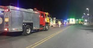 MALVINAS ARGENTINAS : UNA CAMIONETA CRUZO CON EL SEMAFORO EN ROJO Y CHOCO A UN JOVEN QUE FALLECIO EN EL LUGAR Y SU COMPAÑERO SE ENCUENTRA EN ESTADO DELICADO .
