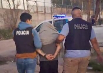 ESCOBAR : Asesinaron a un joven en la puerta de un Supermercado.