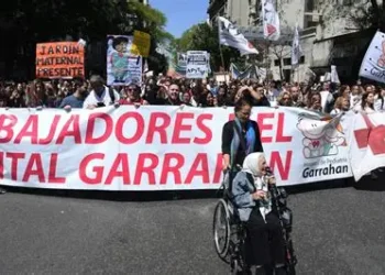 CACELORAZO POR EL GARRAHAN A LAS 20 HS , A NIVEL NACIONAL .