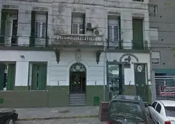 Entradera en Morón: detienen a un delincuente tras una persecución en la Autopista del Oeste.